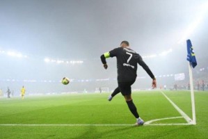 体育直播-队长袖标加码续约收效？姆巴佩松口：去留都有可能