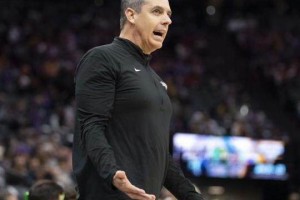 开云官网-詹眉明日大概率缺席 湖人附加赛席位已岌岌可危