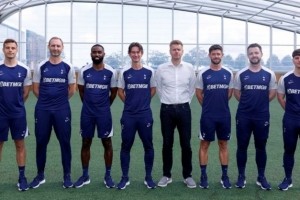 热刺官宣弗兰克教练组，卡梅隆-坎贝尔、法比安-奥特等人加入球队